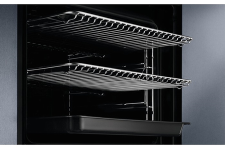 Four Electrolux Intuit EOE8P11W