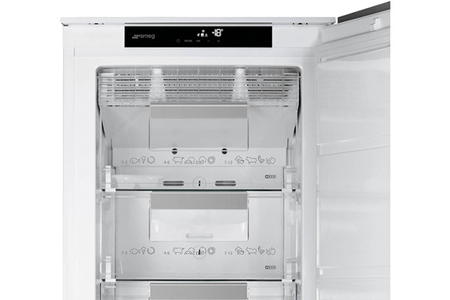 Congélateur armoire Smeg Encastrable - S8F174NE