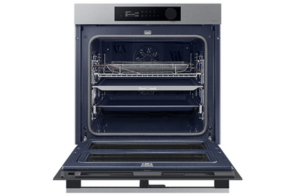Four Samsung NV7B5755SAS Dual Cook Flex