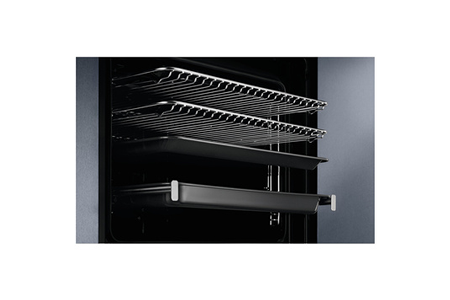 Four Electrolux Intuit EOB9S31WX