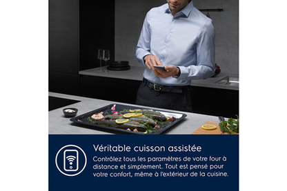 Four Electrolux Intuit EOB9S31WX